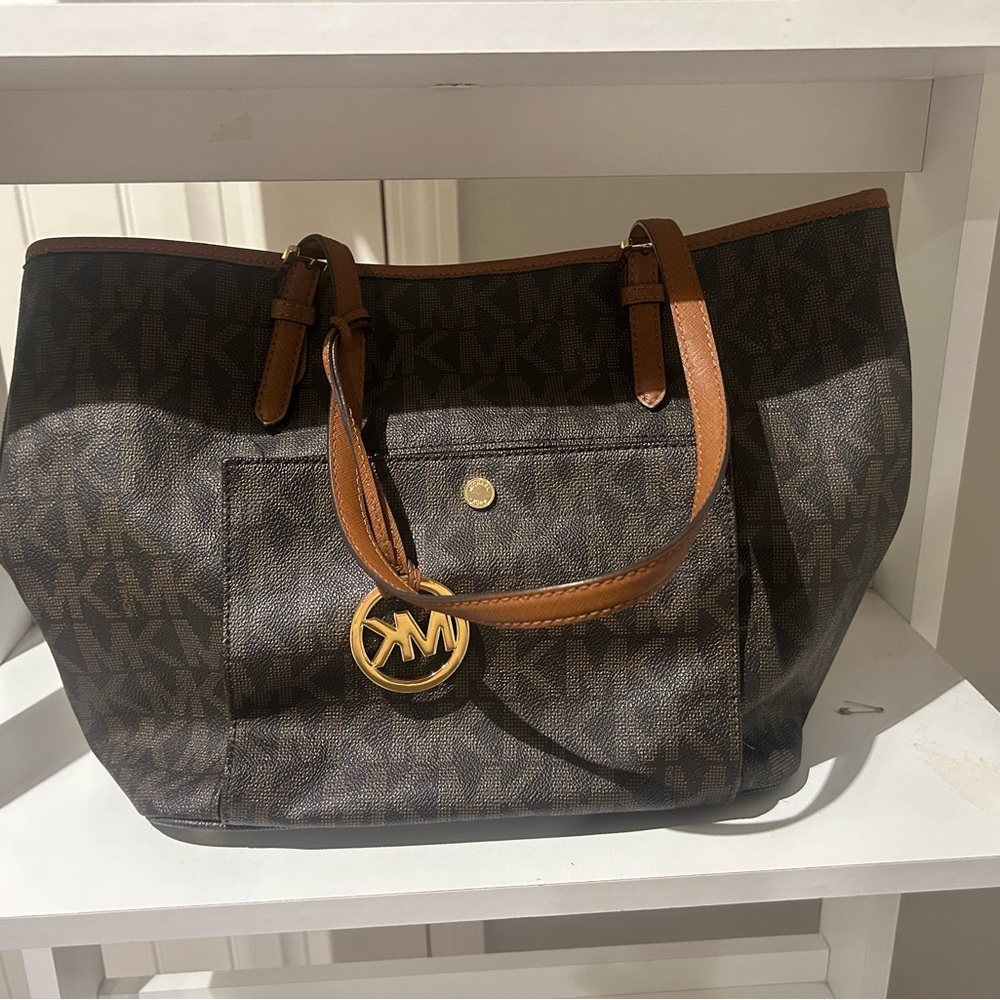 Good condition Michael Kors bag